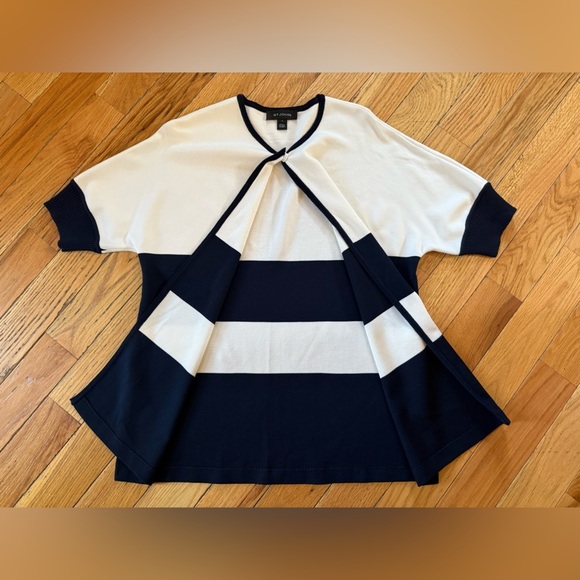 St John Blue/White Colorblock Short Sleeve Cardigan Sweater Women’s Size Small - Picture 8 of 16